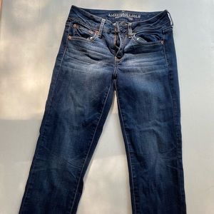 American eagle dark denim frayed end jeans